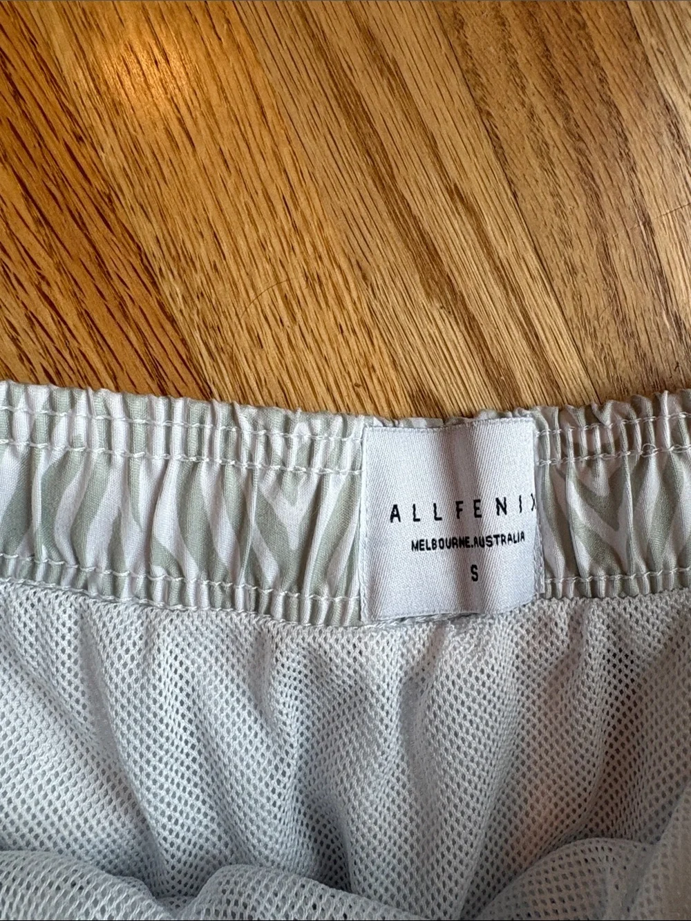 ALLFENIX small Men's Light Gray Zebra Print Swim Shorts